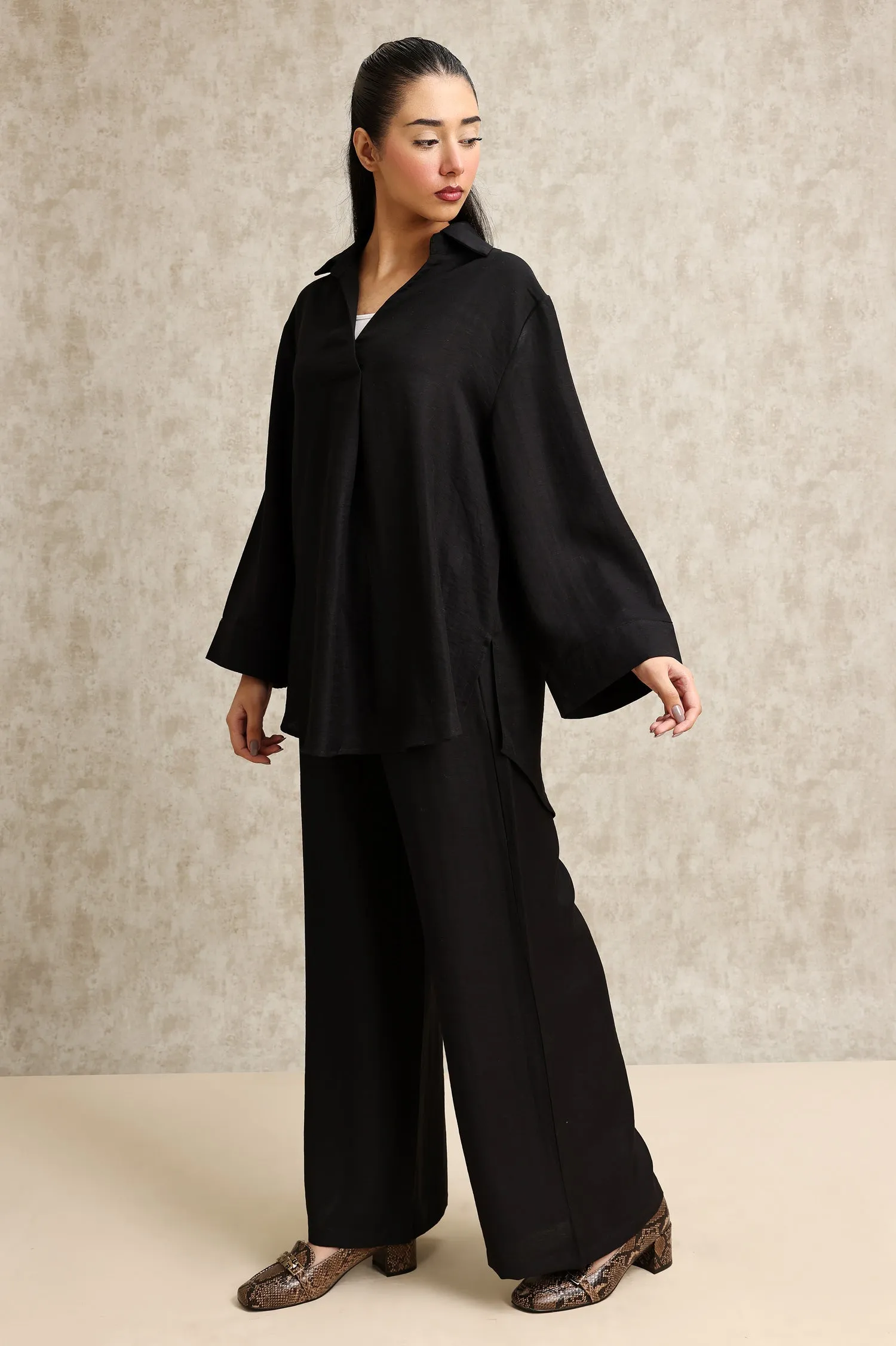 MINIMALIST LOUNGE ENSEMBLE-BLACK