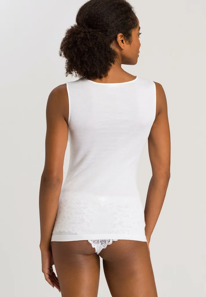 Moments - V-Neck Tank Top