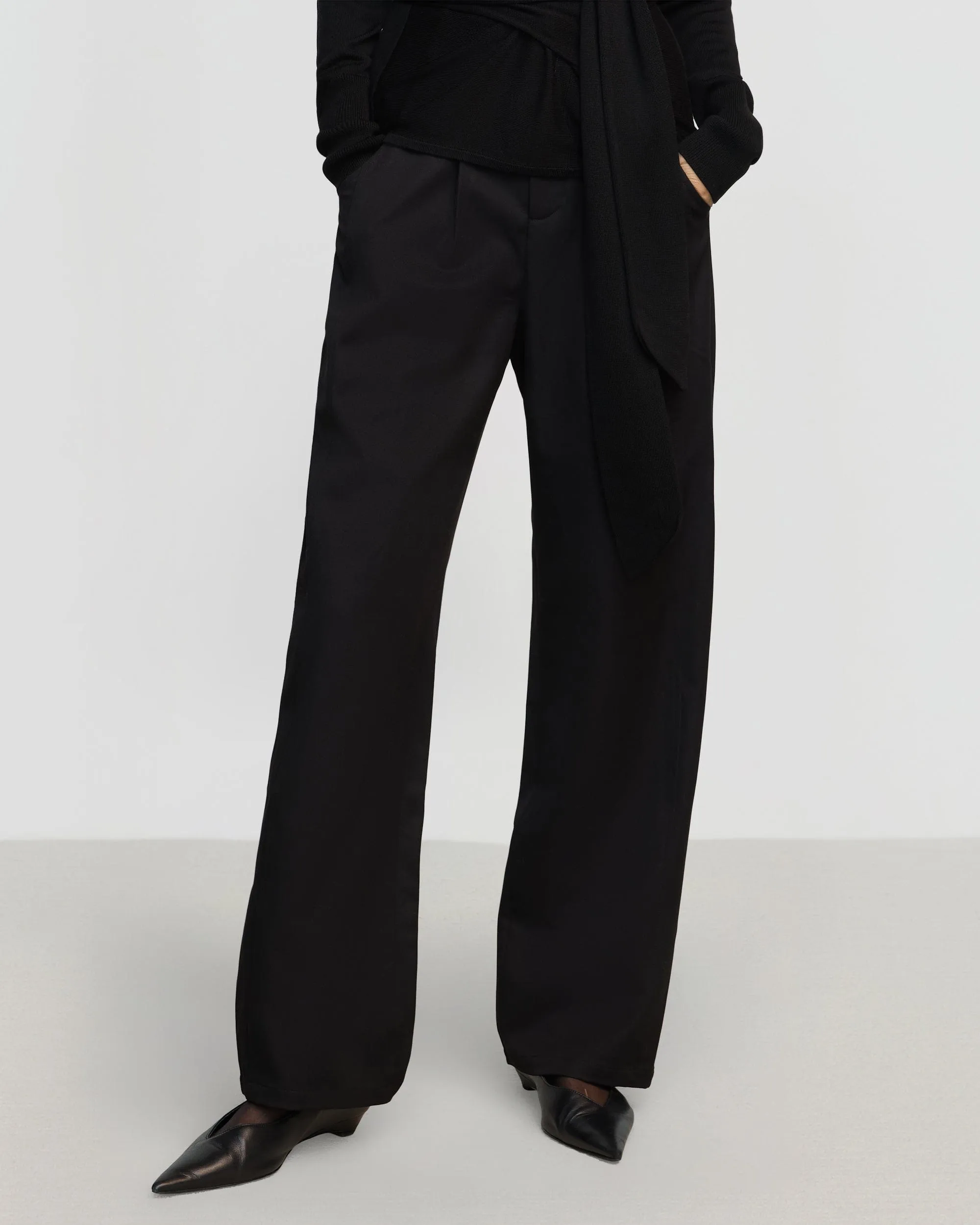 Suni Tailored Straight Leg Pant